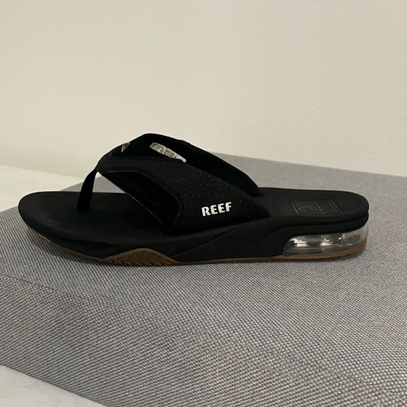 Reef Fanning Boys Black Comfort Sandals - Picture 1 of 6